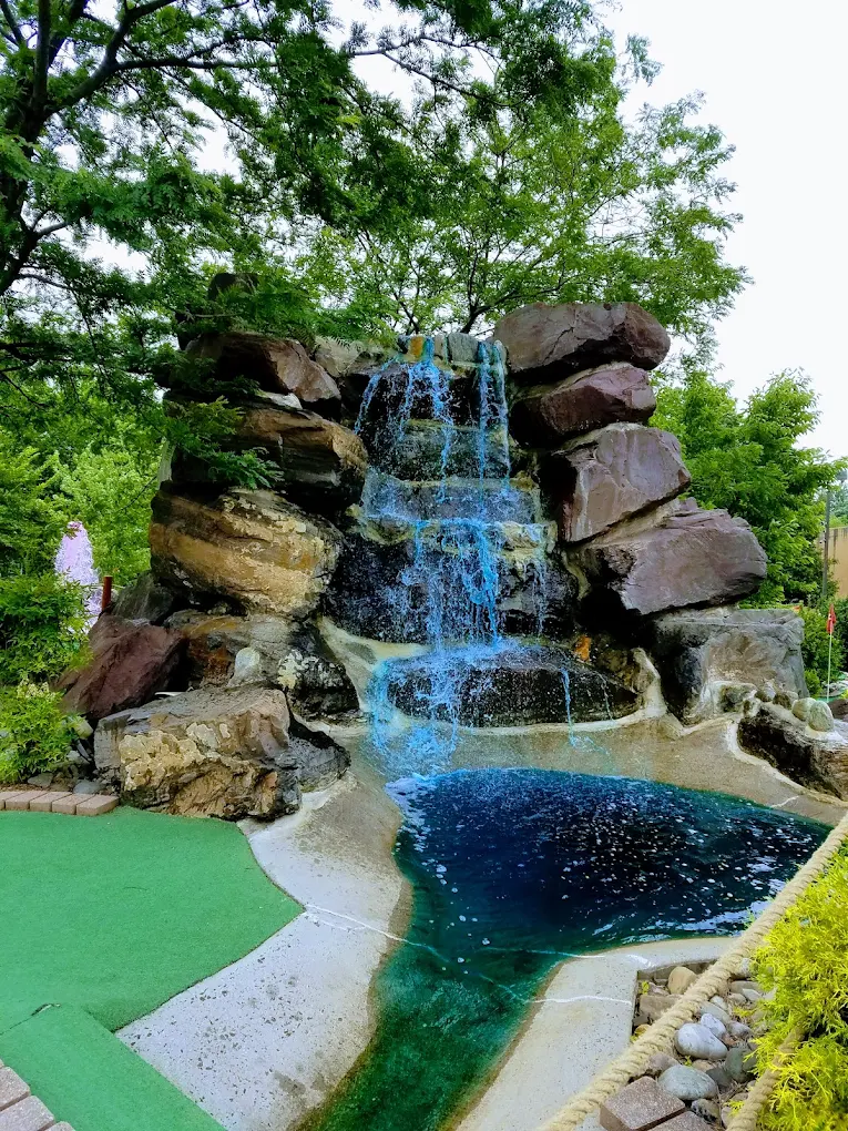 18 Challenging Holes